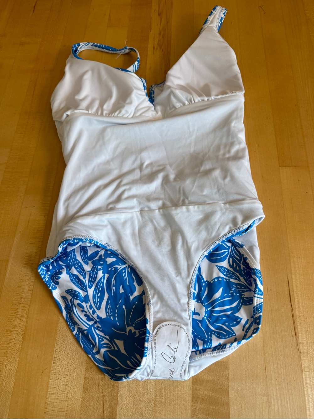 NEW 🌴Anne Cole Midnight V-Wire Blue Floral Shirred One Piece Swimsuit NWOT Sz 8 - Picture 6 of 9